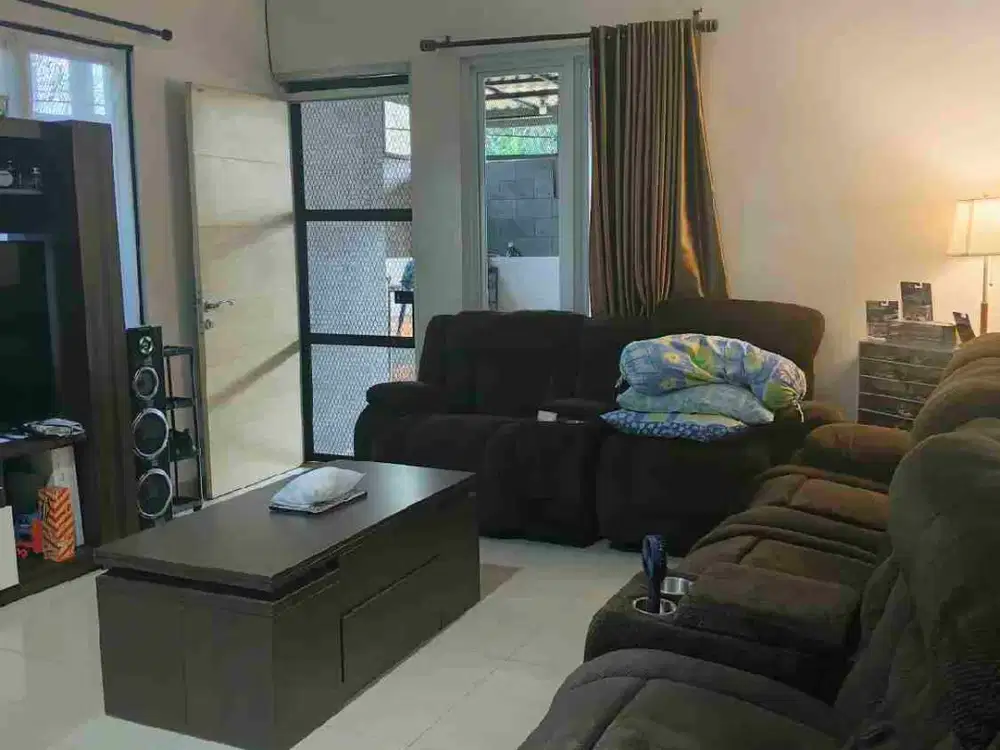 jual rumah tinggal nyaman bagus taman holis bandung selatan