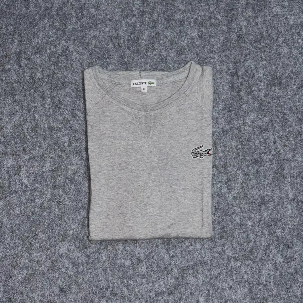 Kaos Lengan Panjang Lacoste