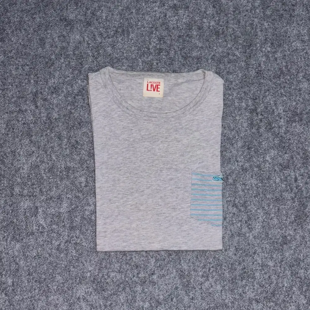 Kaos Lacoste Live
