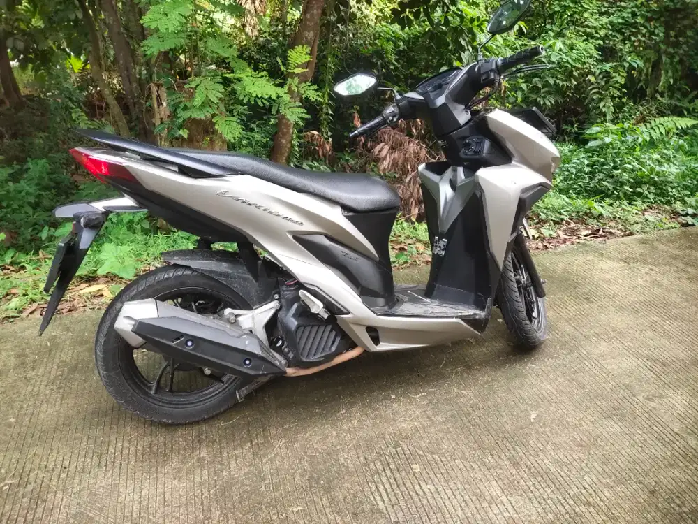 Dijual Cepat Honda Vario 150 keyless 2019