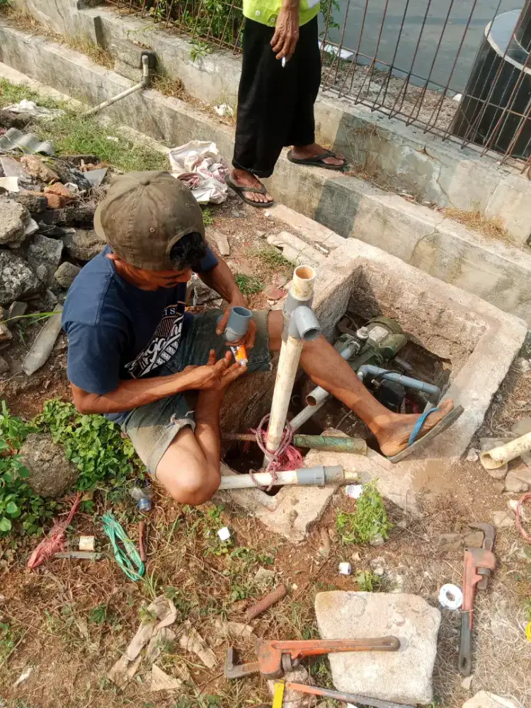 pembuatan sumur gali manual timba