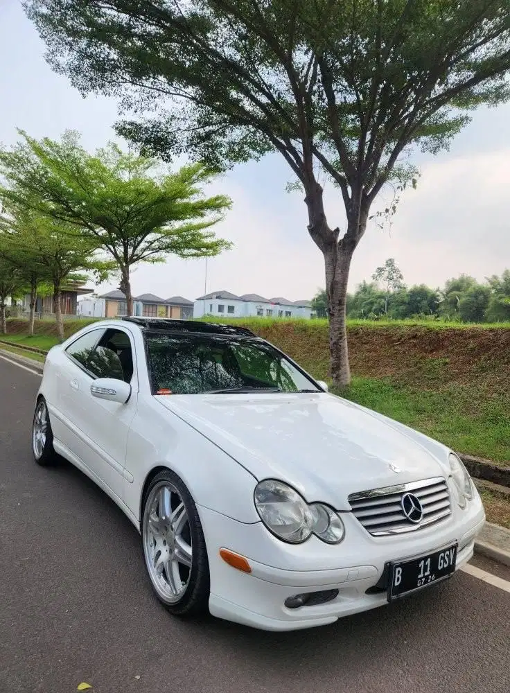 mercedes benz clc200