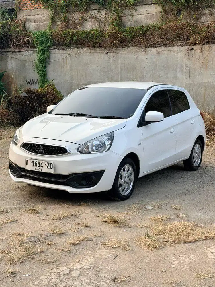 mirage GLX  manual mt 2016 putih mobil antik