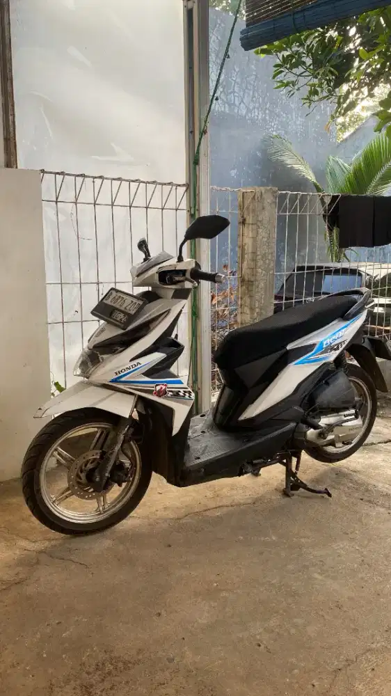 Beat ECO putih 2017