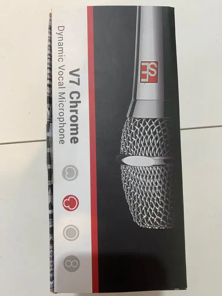Mic dynamic se v7