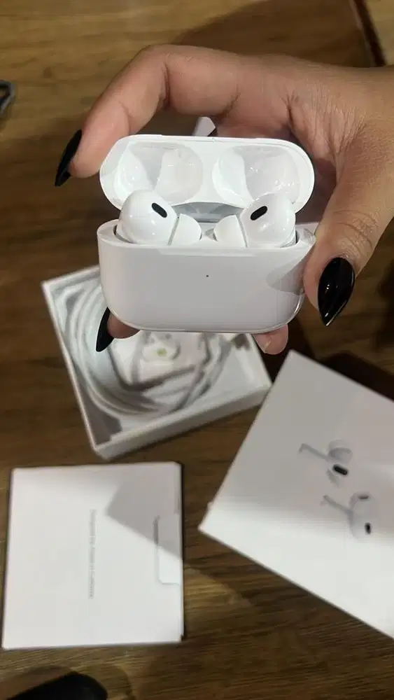 airpods pro gen 3 fullset ex inter garansi baru off (pemakaian pribadi