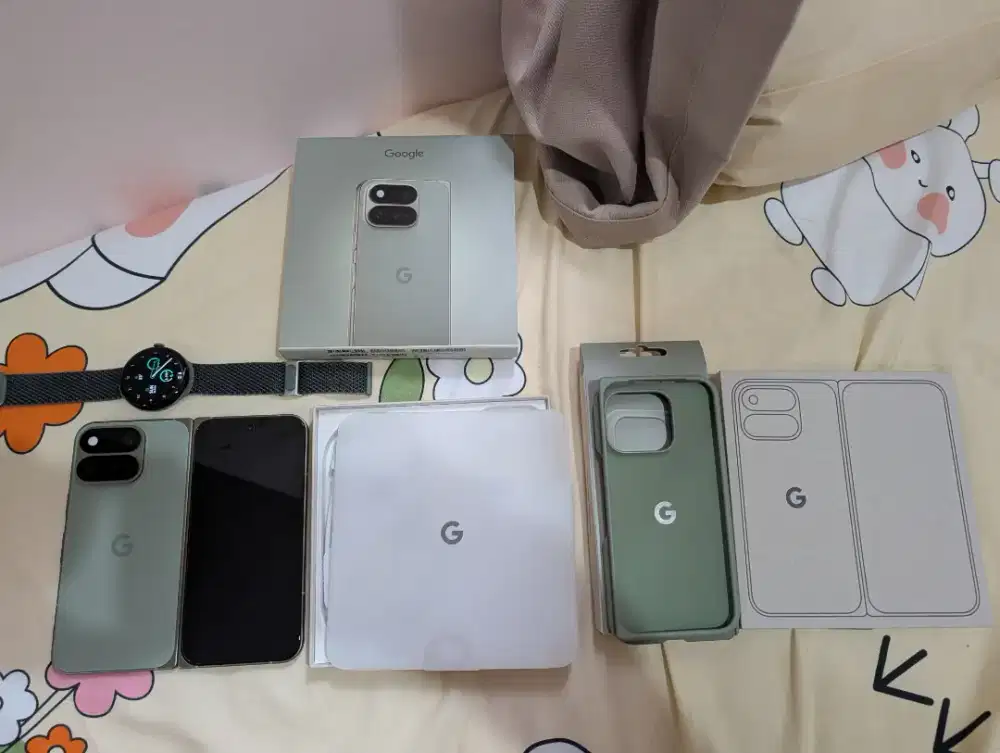 Google 11 PRO FOLD 256gb Gopix Bea Cukai Fullset Like New