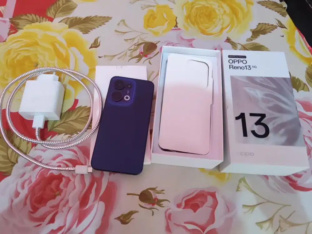 Oppo Reno 13 biru 12/256 baru 3 bln