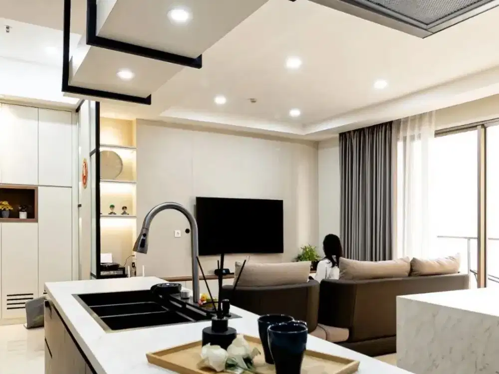 APARTEMEN SUDIRMAN HILL RESIDENCE BENHIL – 3BR, 5,5 M NEGO!
