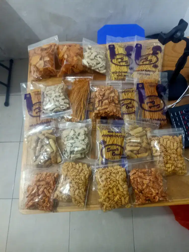 Yuk yg mau bisnis cemilan jadul, harga murah rasa enak. Yg mau bisa DM