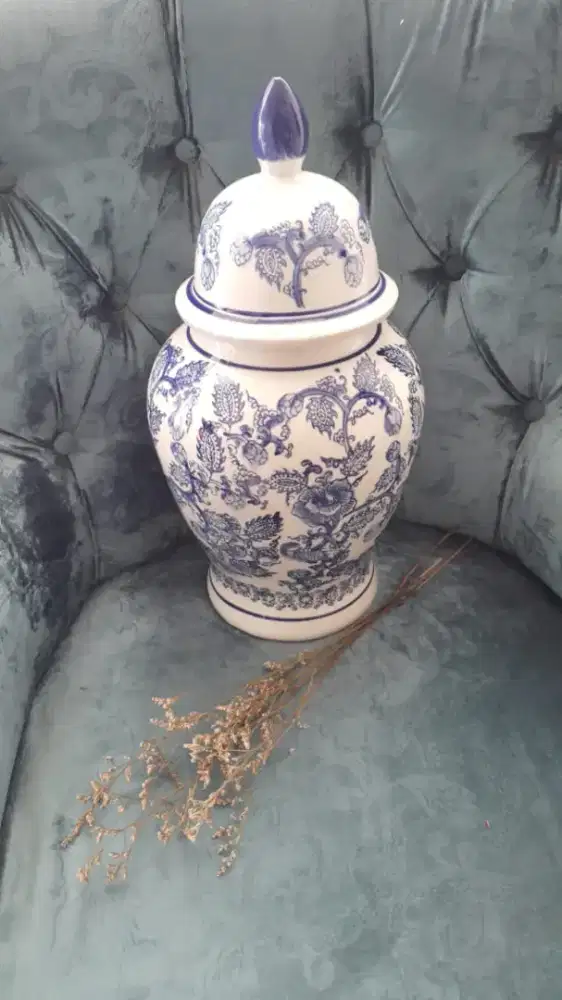 Tocin Besar keramik Biru Putih