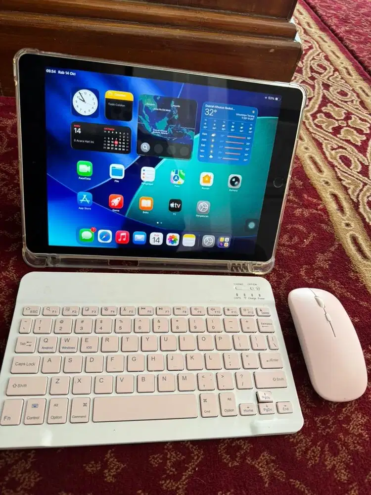 Ipad 8 fullset 32 GB mulus no minus