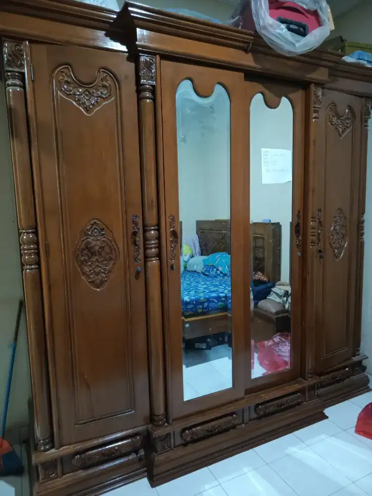 Lemari Kayu Jati 4 pintu sleding