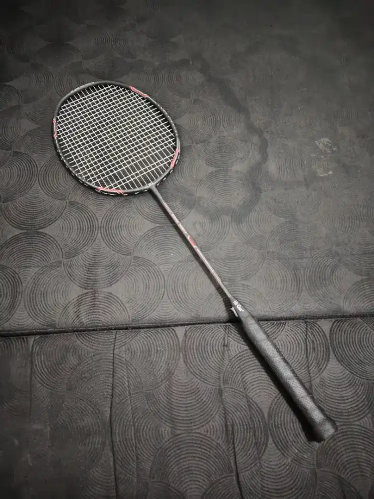 Raket Badminton Hiqua DarkNight