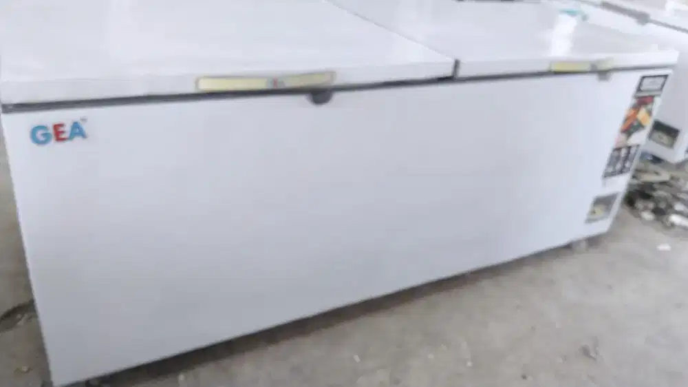 JUAL CEPET FREEZER GEA 1200 LITER SIAP PAKAY