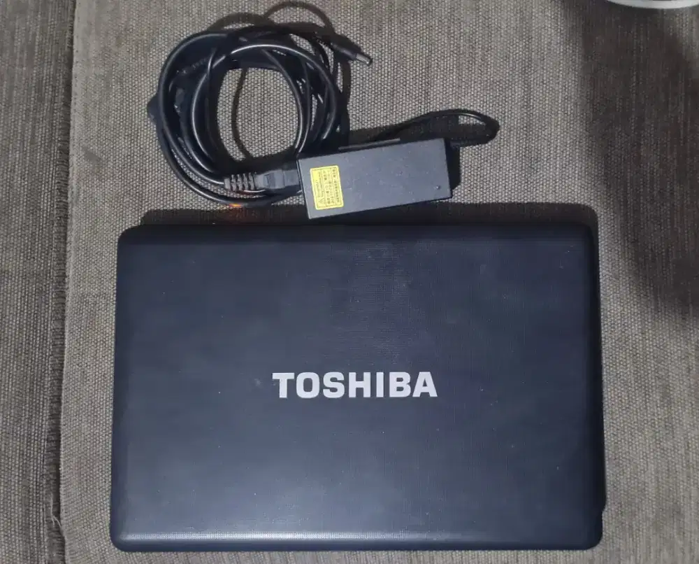 Laptop Toshiba Bekas