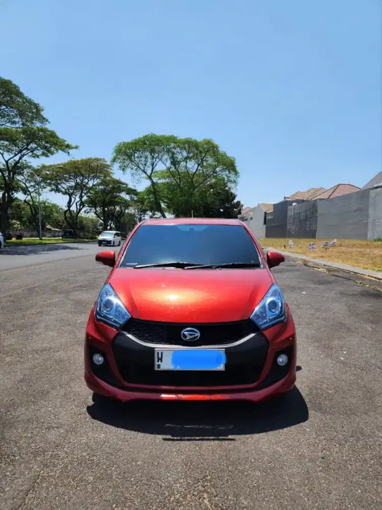 DAIHATSU SIRION RS 1.3 SPORTY MT 2017 ORANGE METALIK