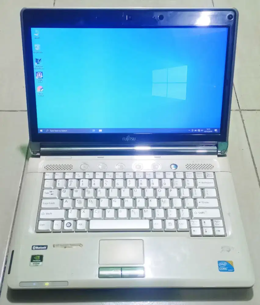 Laptop Fujitsu Core i7 - Vga Nvidia GT310M (Baterai 2 Jam Normal)