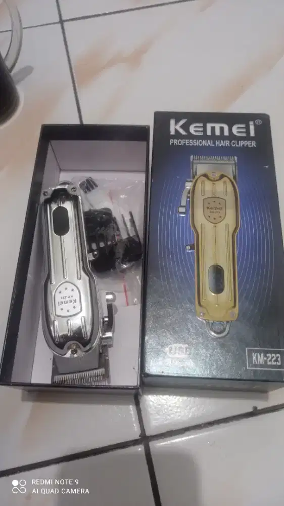 Alat cukur rambut Kemei km-223