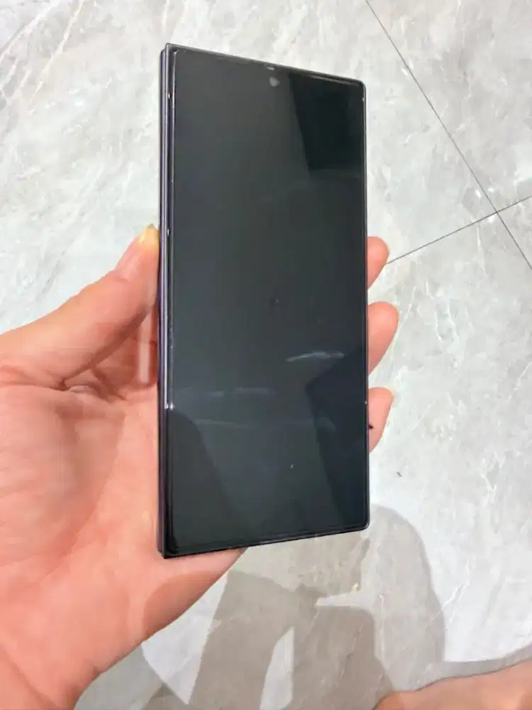 Samsung z fold 8 ultra 512GB SEIN