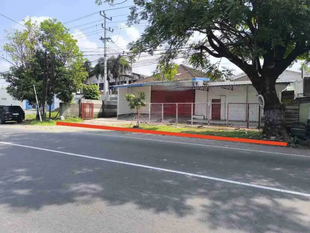 gudang strategis pinggir jalan raya