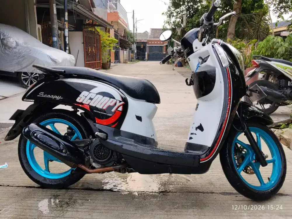 HONDA SCOOPY 2016