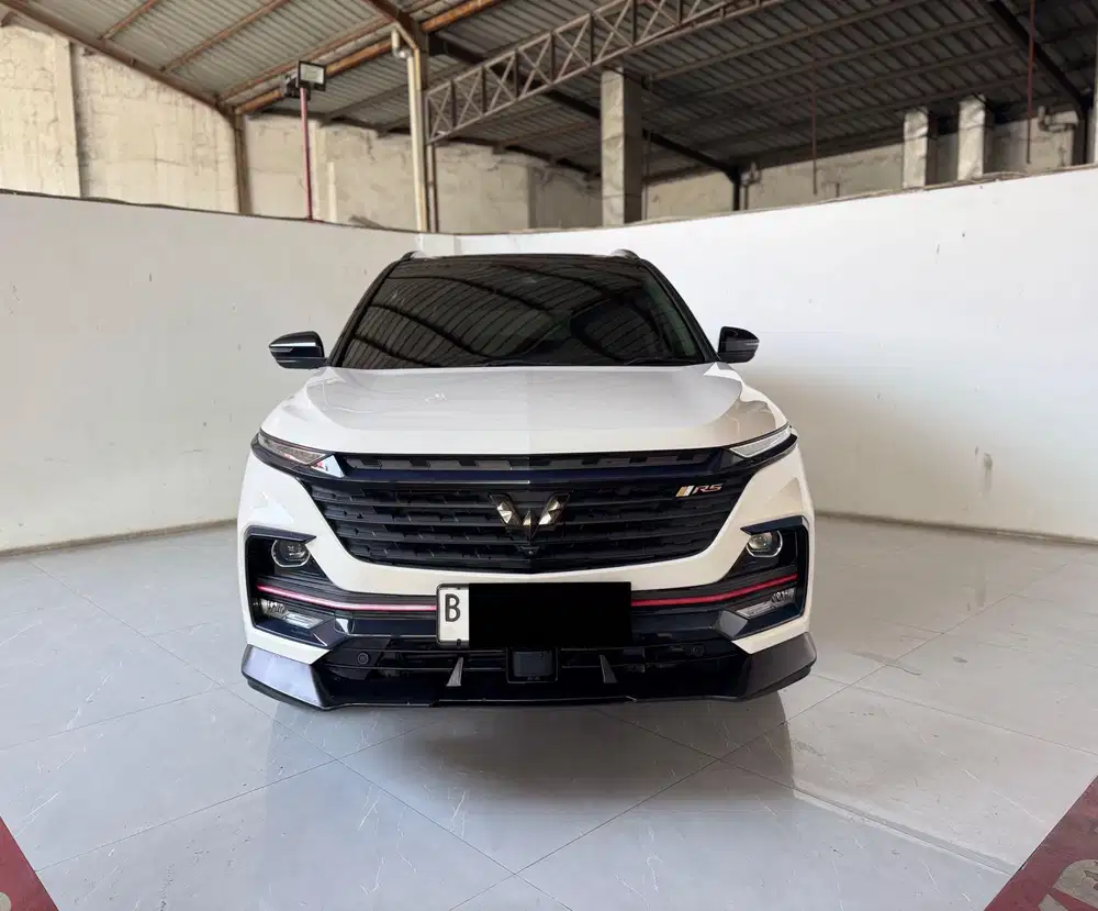 Wuling Almaz Rs pro at 7 seater