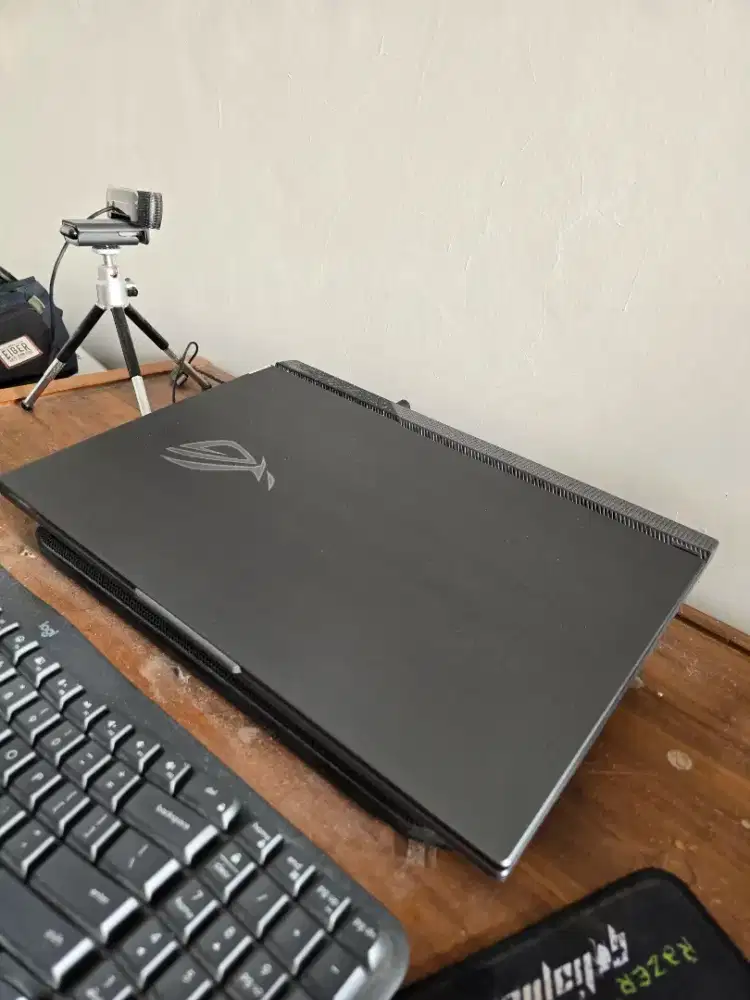 LAPTOP ROG STRIX G17 POWERFUL RYZEN 9 7845HX RTX 4060 NEGO TIPIS SADIS