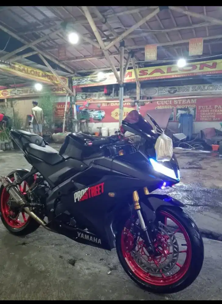 Yamaha R15 V3 Black