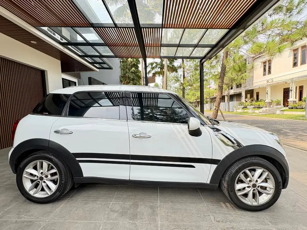 TERMURAH JUAL CEPAT! MINI COOPER COUNTRY MAN 2012 MATIC SUNROOF.