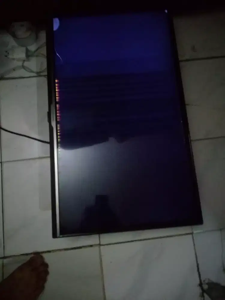 TV 32 digital smart androit minus pecah