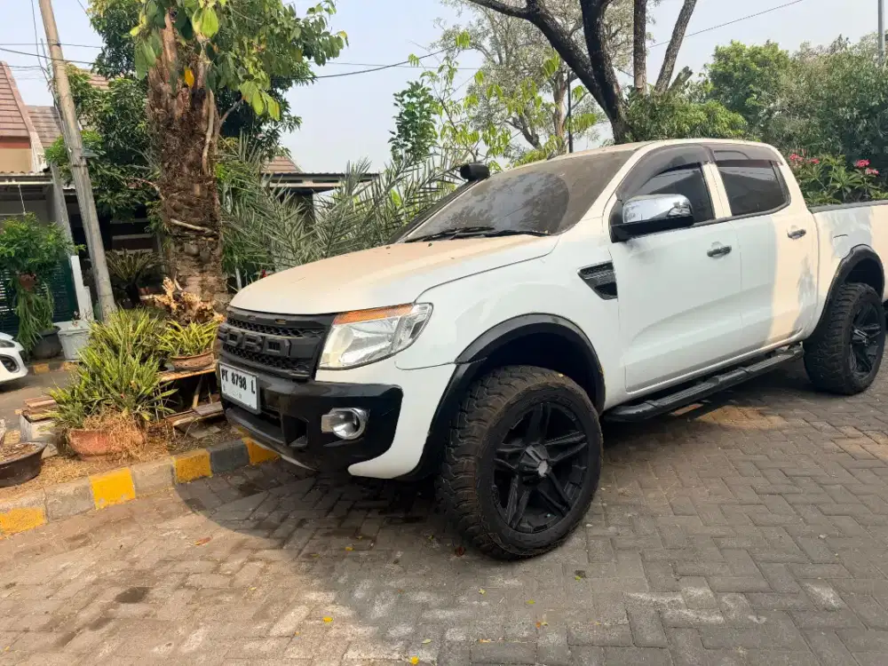 JUAL CEPAT FORD RANGER XLT 2012 4x4 ISTIMEWA