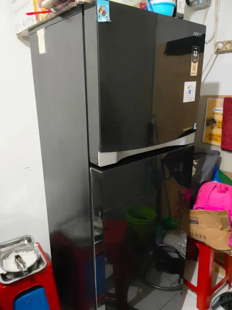 Kulkas 2 pintu aqua AQR - D275r inverter