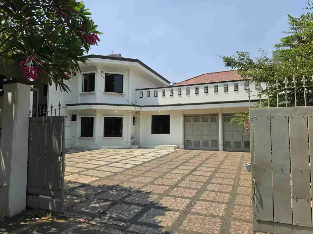 Dijual/Disewakan Rumah Mewah  di Cipete Kebayoran Baru Jakarta Selatan