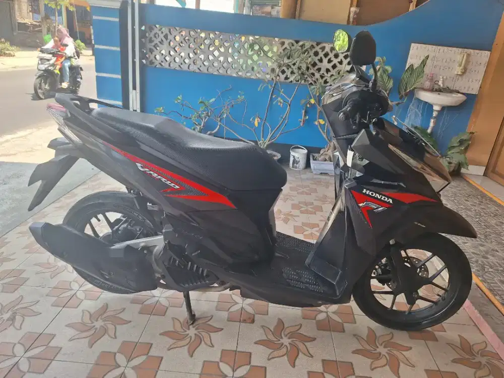Vario 125 2015 low km bisa cash/kredit syariah angsuran TERMURAH
