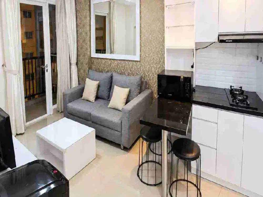 Disewakan cantik dan strategis 2BR fully furnished view pool dekat lrt Ciliwung jaktim