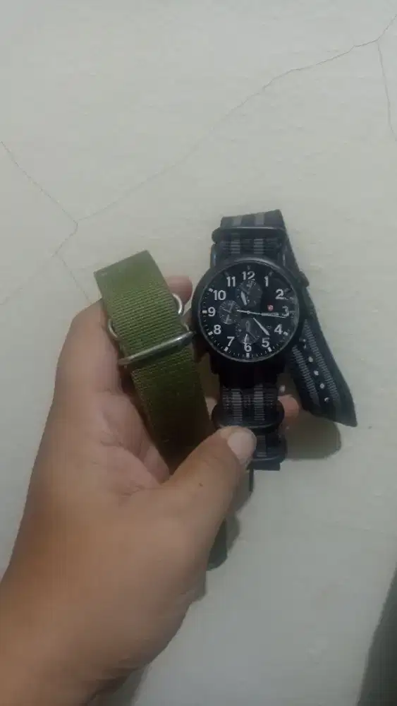 Di jual jam tangan expedition analog