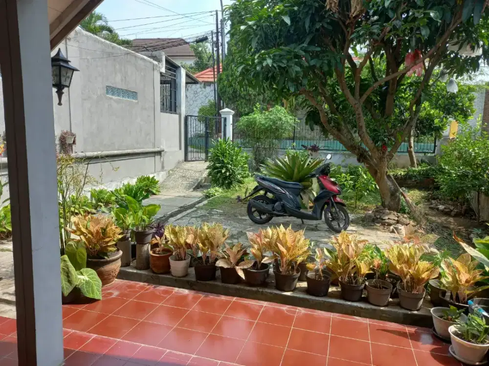 Dijual RUMAH TINGGAL STRATEGIS