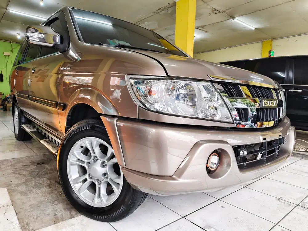 ISUZU PANTHER 2.5 LS TURBO MANUAL 2012 MT DIESEL INNOVA G TOURING 2013
