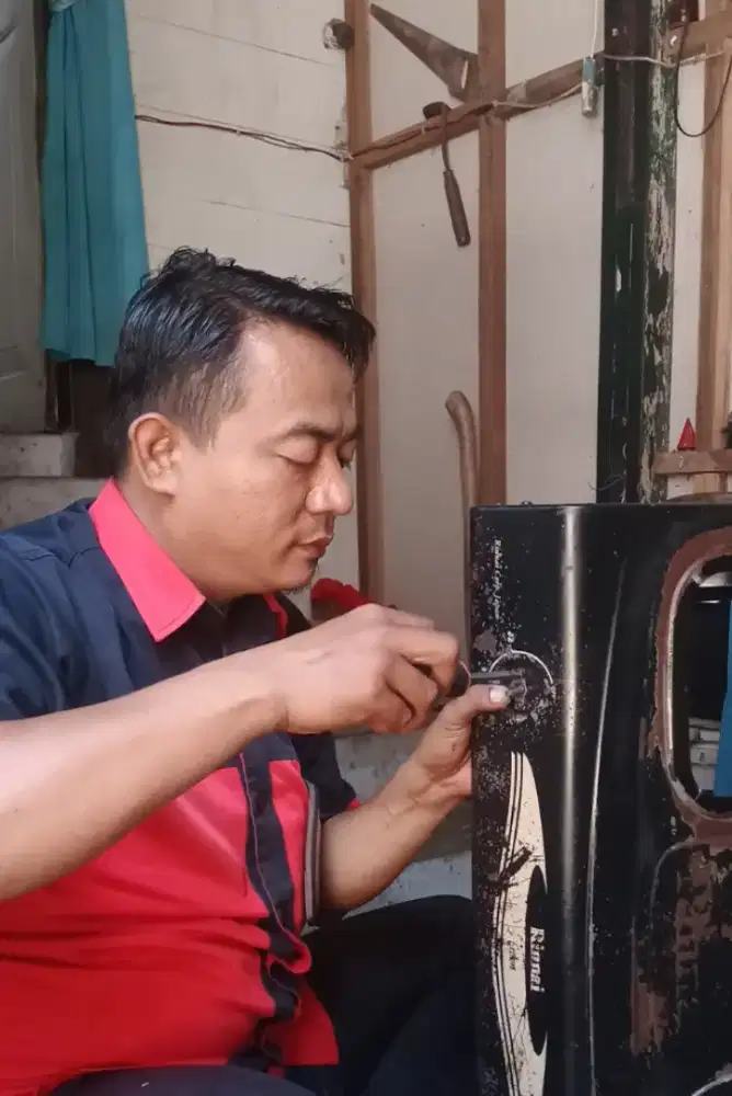 JASA SERVIS KOMPOR GAS  PANGGILAN