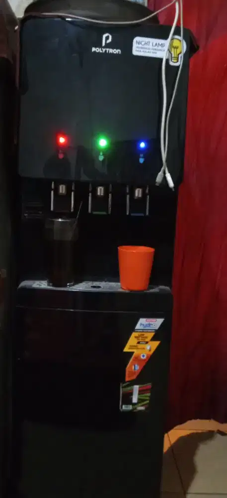 Dispenser Politron 3 in 1
