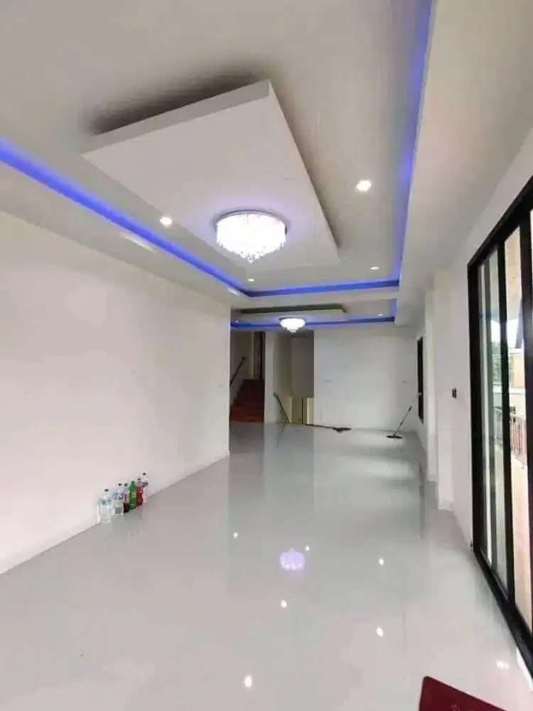 Plafon gypsum dan pvc