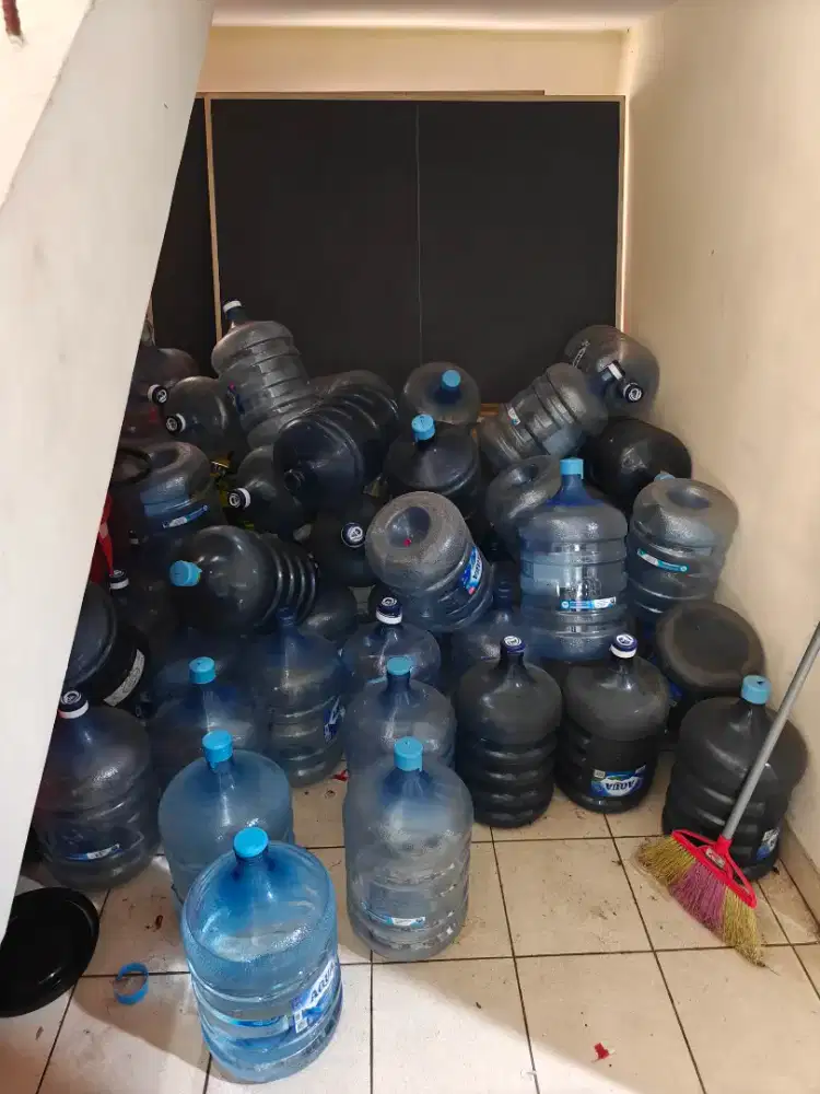 Galon Aqua Bekas