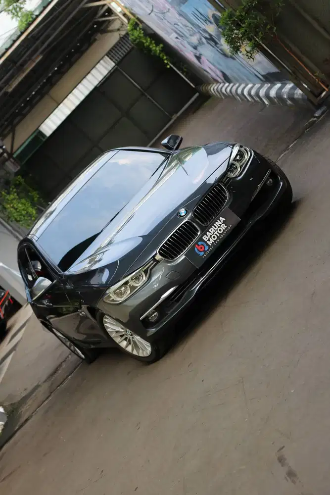 BMW 320i LUXURY LCI F30 2018