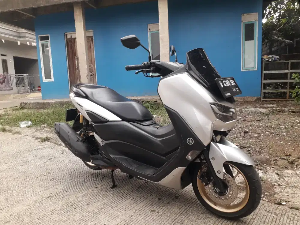 Nmax New 2022 ABS VVA Connected Keyless Silver
