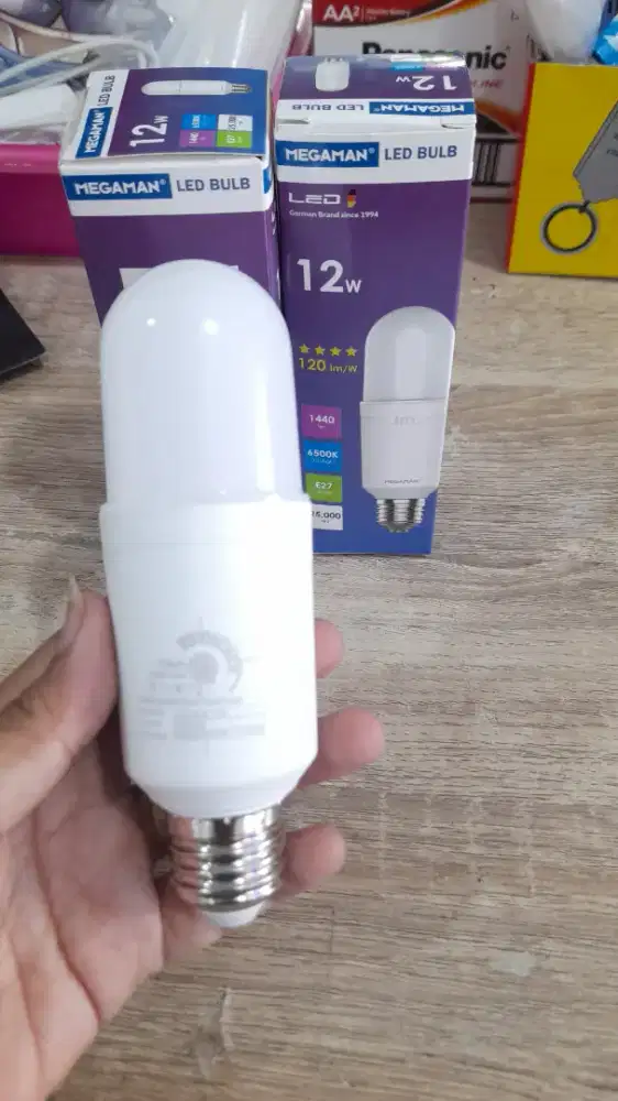 Lampu LED Megaman P Bulb 12 watt Ungu