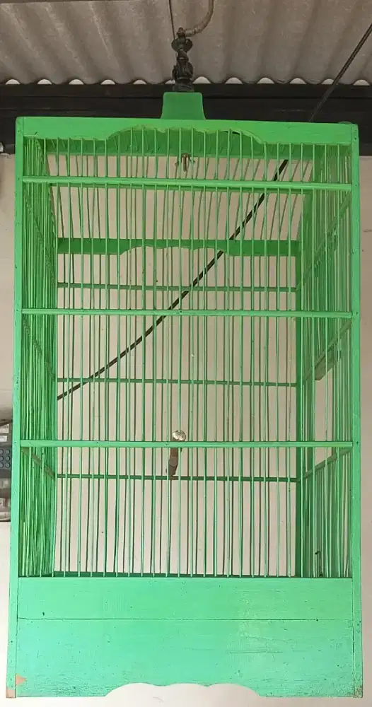 Sangkar burung besar
