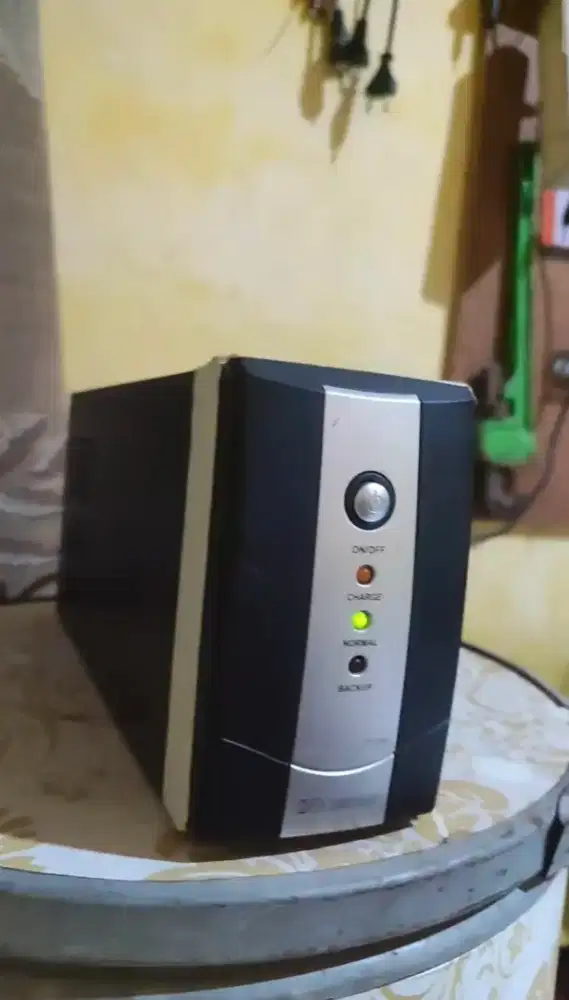 UPS power supply listrik