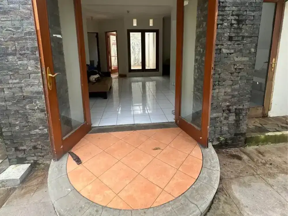 Disewakan & Dijual Rumah Hunian Di Perumahan Telaga Golf Sawangan, Sawangan, Depok