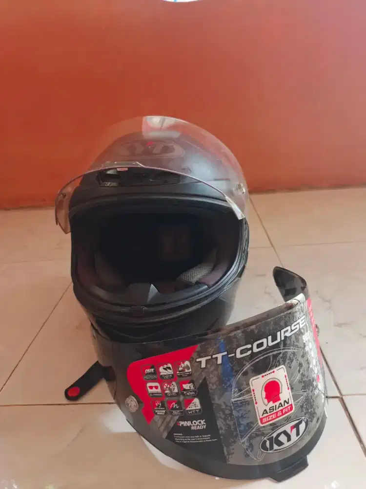 HELM FULL FACE KYT TT COURSE